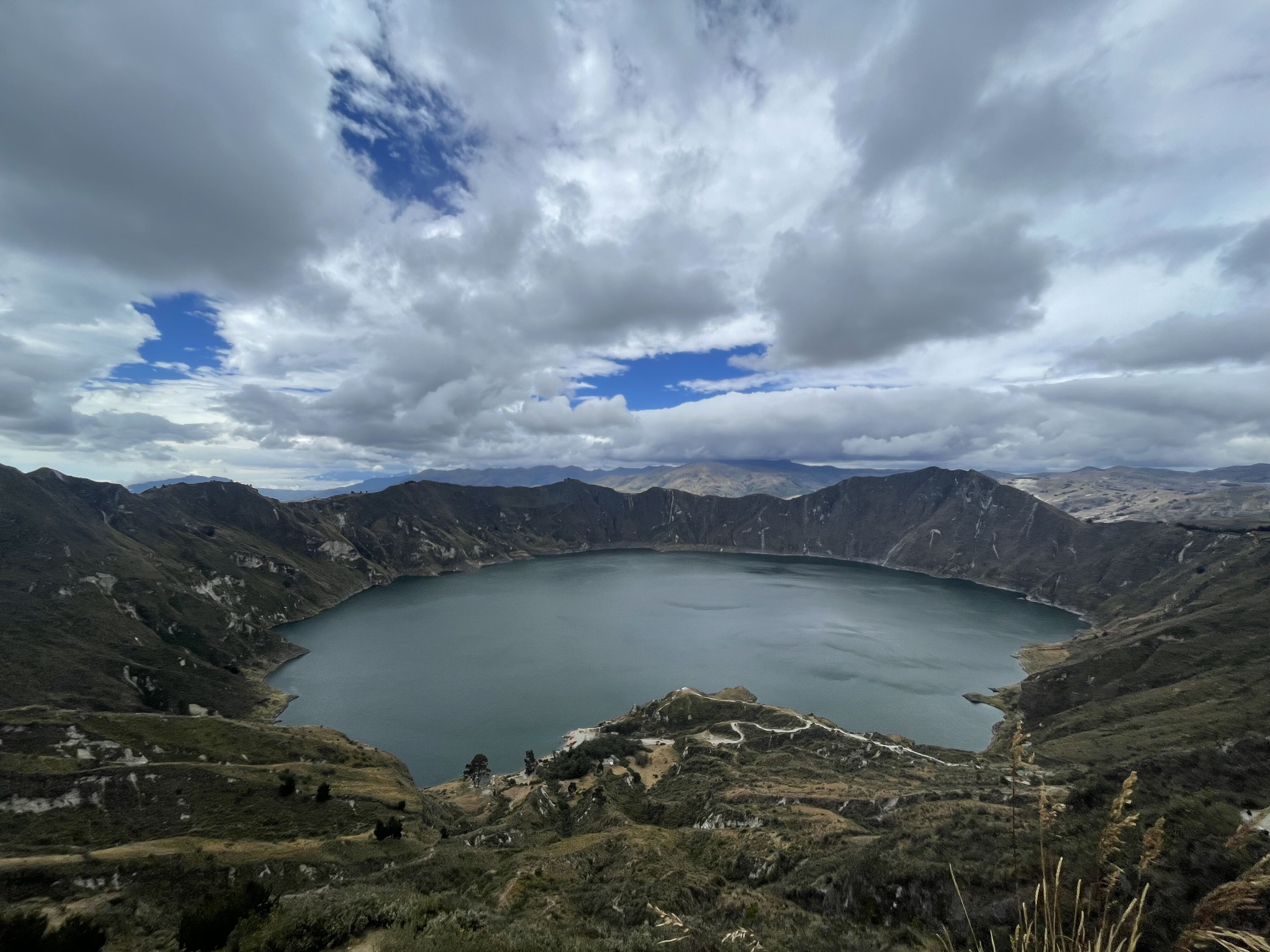 Vulkaanmeer in de Andes